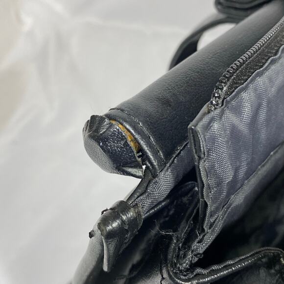 Solo New York Black Leather Laptop Bag Briefcase 15.5" Computer MacBook Strap - Picture 14 of 16